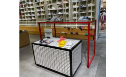 Cum influențează standurile de vânzare a încălțămintei optimizarea proceselor de lucru