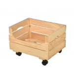 Cutii din lemn pe roț
