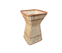  Rama din rachita-vaza inaltime 80 cm, fund 10 cm