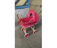 Cărucior pentru păpuși