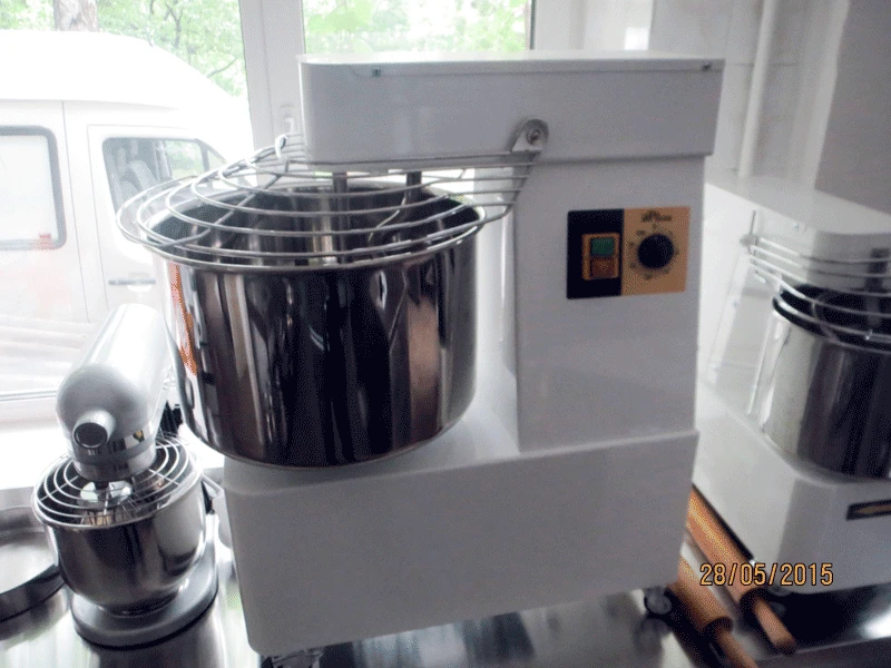 Mixer profesionist de pizza