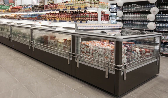 Congelator Bonet într-un supermarket